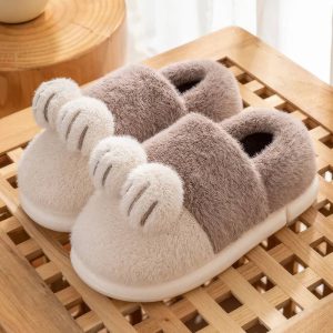 Pantoufle chat femme