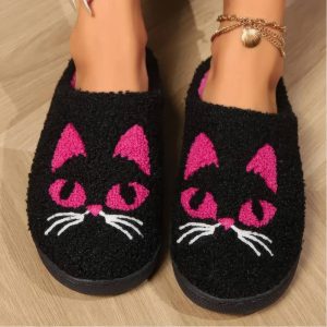 Pantoufle chat noir rigolo