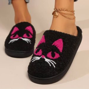 Pantoufle chat noir rigolo
