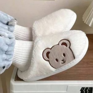 Pantoufle peluche ours