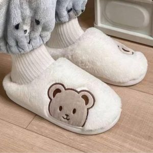 Pantoufle peluche ours