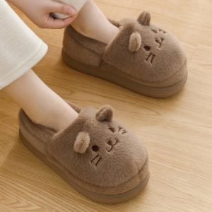 Pantoufle tête de chat